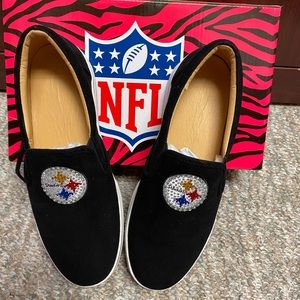 NFL Licensed Ladles Steelers Deck shoes/sneakers Size 8